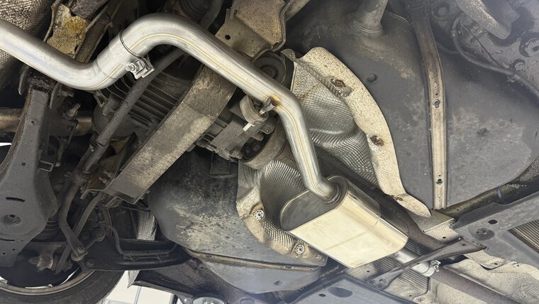 Fox Sportuitlaat VW Passat 3C 4-Motion voordemper