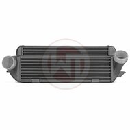 Het Competition-pakket voor de BMW E-serie bestaat uit de intercooler-upgradekit EVO 2 en de downpipe-kit DPF-vervanging en past op de volgende voertuigen.BMW 335d E90/E91/E92/E93< /br>Intercooler upgradekit 200001170</b >Met indrukwekkende kernafmetingen