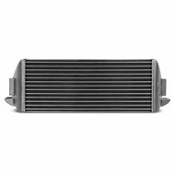 Maximaliseer de prestaties van uw BMW met onze EVO 2 High Performance Intercooler Kit! </br>Uw BMW verdient het beste, en onze EVO 2 High Performance Intercooler Kit zorgt ervoor dat u precies dat krijgt. Dit is wat u kunt verwachten: De Wagner Tuning-int