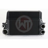 Ervaar een revolutionaire prestatieverbetering met onze Wagner Tuning Competition hoogwaardige intercooler! </br>Op zoek naar een manier om de prestaties en effici&euml;ntie van uw voertuig te maximaliseren? Onze hoogwaardige Competition-intercooler is het an