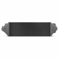 Klaar voor de overwinning: de krachtige intercooler van Wagner Tuning Competition voor uw Ford Focus Mk3. </br>Streef jij naar ultieme prestaties en onge&euml;venaarde vermogenswinst? Onze Competition high-performance intercooler is het antwoord dat u zoekt. 
