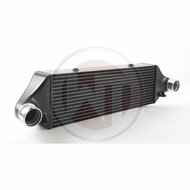 Haal het maximale uit uw voertuig met onze hoogwaardige Competition-intercooler! </br>Onze hoogwaardige Competition-intercooler zet nieuwe normen op het gebied van prestaties en koeling. Met de indrukwekkende kernafmetingen van de intercooler van 640 mm x