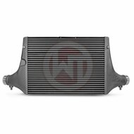 Breng het ware potentieel van uw Kia Stinger GT 3.3T-Gdi AWD (EU) tot leven met de COMPETITION CHARGE AIR COOLER KIT! </br>Klaar om de grenzen van uw Kia Stinger GT te verleggen? De hoogwaardige inlaatluchtkoeler van Wagner Tuning met zijn baanbrekende Co