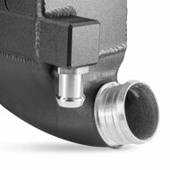 Ontdek het volledige vermogen van uw Mercedes 43 AMG met de ultramoderne Wagner Tuning high performance intercooler. </br>Deze innovatieve intercooler is speciaal ontwikkeld voor de geavanceerde 3,0-liter V6-biturbomotor (M 276 DE 30 AL) en levert indrukw