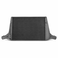 Ervaar de ultieme prestatieverbetering met de nieuwe krachtige intercooler voor uw Porsche Macan 3.0 TDI. </br>Met zijn indrukwekkende eigenschappen zet deze intercooler nieuwe normen op het gebied van prestaties en koeling. Ontdek de voordelen van een gr