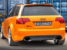 Fox Sportuitlaat Audi RS4 B7 half uitlaatsysteem vanaf de katalysator, bestaande uit rechter/linker achterdemper, voordemper en X-pijp - 160x130 ovale uitlaatpijpen, rechts/links, zwart keramisch gecoat, inclusief vacu&uuml;muitlaatkleppen.