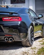 Fox Sportuitlaat Chevrolet Camaro - A1XC dwarsgeplaatste achterdemper, uitlaat rechts/links, met 2 uitlaatkleppen - 2x100 Type 25 rechts/links met zwarte afdekkingen