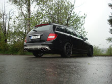 Fox Sportuitlaat Mercedes C-Klasse 4-cilinder - 204 AMG-P. + C63 differentieel. Achterdemper rechts/links met Y-connector - 2x115x85 type 32 rechts/links