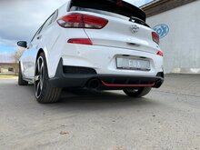 Fox Sportuitlaat Hyundai i30N Performance + Fastback uitlaatpijpen, compatibel met de originele achterdemper - 129x106 Type 32 rechts/links, zwart ge&euml;mailleerd