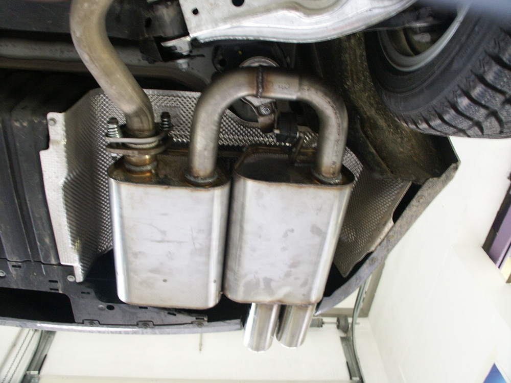 Fox Sportuitlaat BMW E90/91 318i/320i Achterdemper - 2x76 Type 18