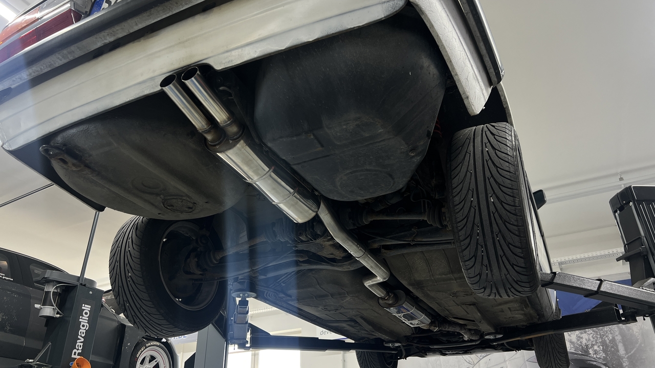 Fox Sportuitlaat BMW E28 518i zonder katalysator, voor- en achterdemper - 2x55 Type 10