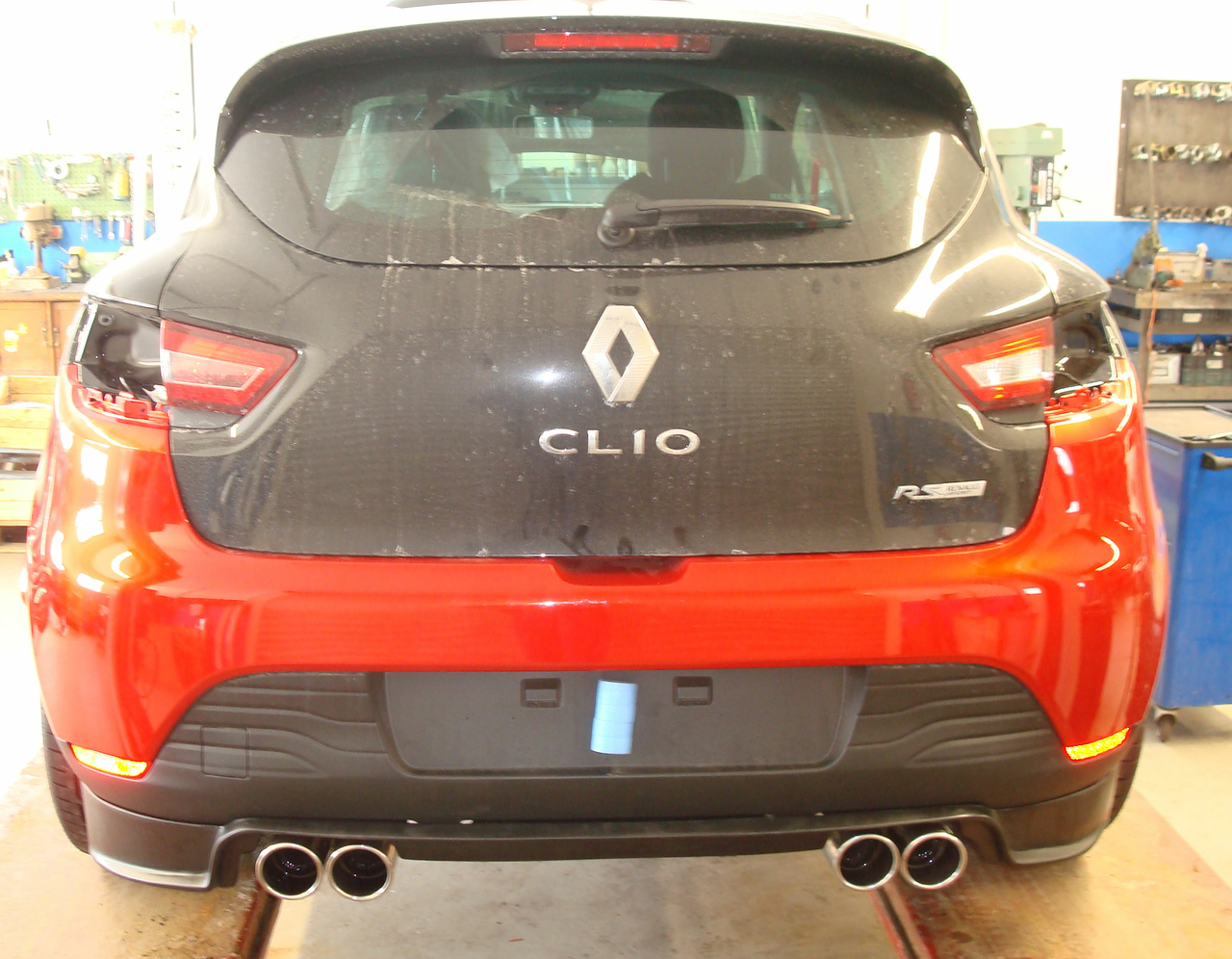 Fox Sportuitlaat Renault Clio IV RS voor Elia bumper achterdemper dwarsuitgang rechts/links - 2x90 rechts/links type 16 rechts/links