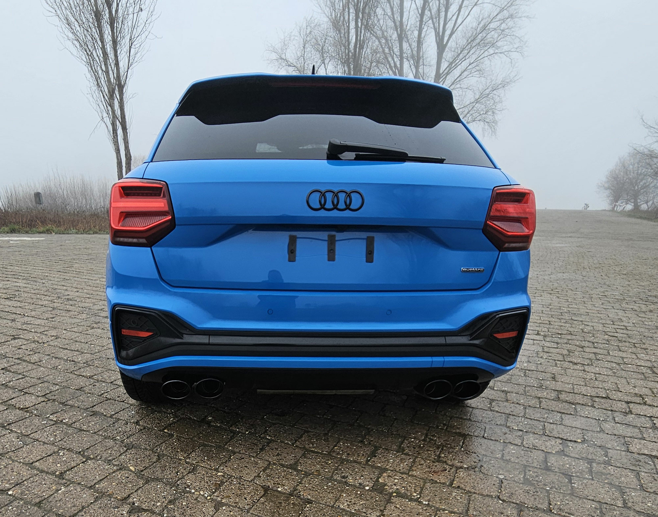 Fox Sportuitlaat Audi Q2 achterdemper, rechter/linker uitlaat, met voordemper - 2x115x85 type 32 rechts/links, zwart ge&euml;mailleerd