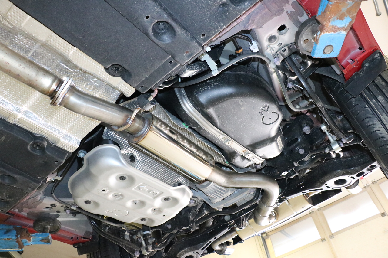 Fox Sportuitlaat Toyota Yaris P21 GR voordemper