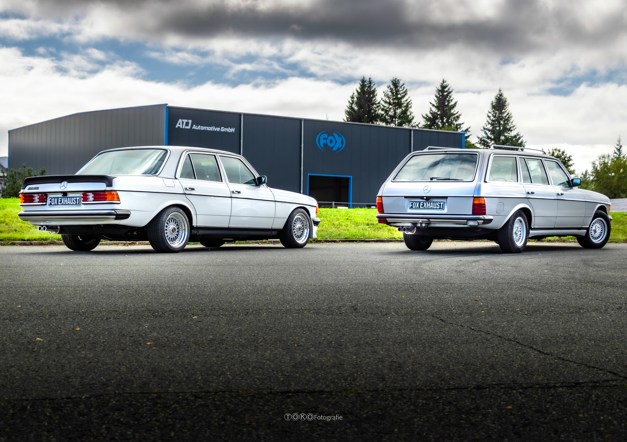 Fox Sportuitlaat FOX Poster A1 - Mercedes 123, formaat 594 x 841 mm